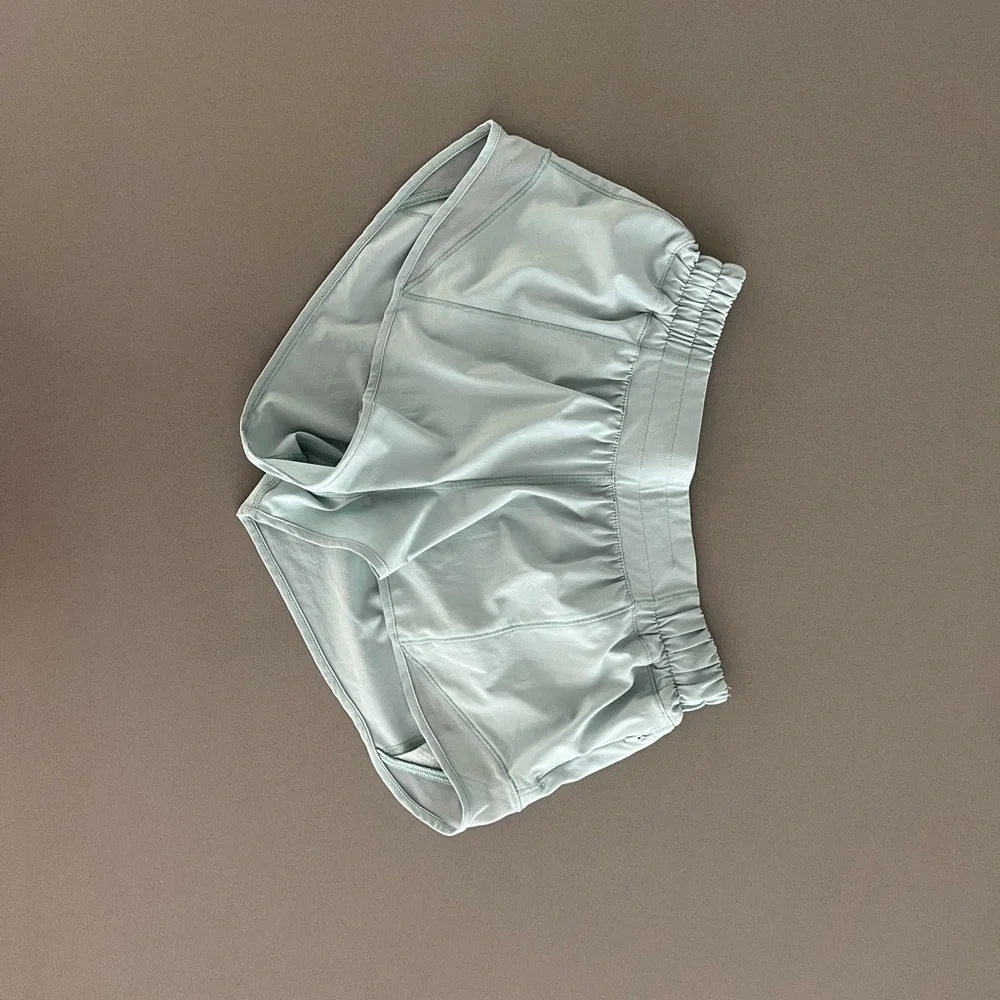 Lululemon Hotty Hot Shorts - Picture 2 of 7